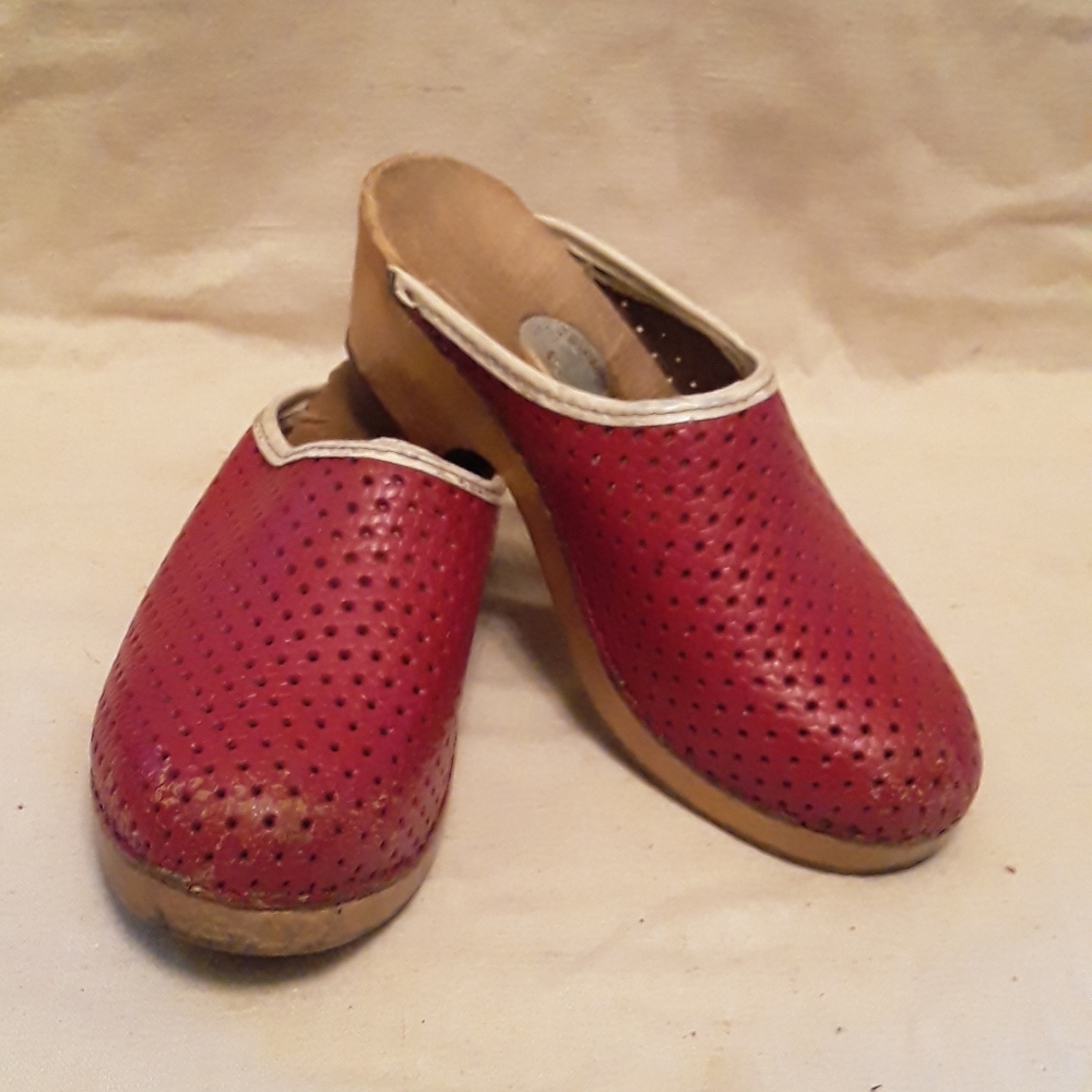 Vintage clogs 35
